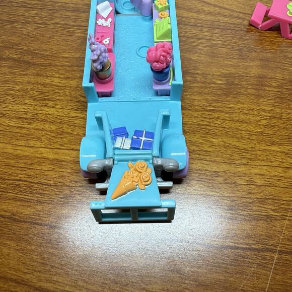 Polly Pocket FLOWER CAFE ON THE GO 1996 Vintage Bluebird Car & Picnic Table - Picture 5 of 5